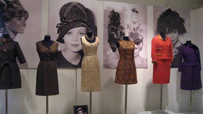 Aleksandra Vasiļjeva kolekcijas izstāde „No mini līdz maksi. 20. gs. 60. gadu mode.”